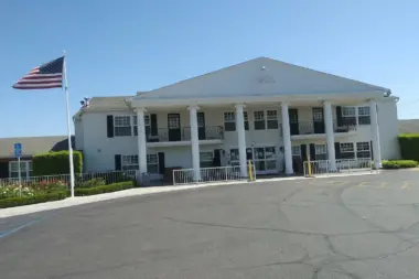 The facilities at Royale Therapeutic Residential Center in Santa Ana, CA 1